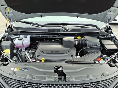 New 2026 Chrysler Voyager LX FWD image 15