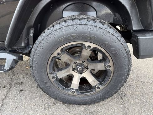 Used 2015 Jeep Wrangler Unlimited Rubicon w/ Dual Top Group image 30