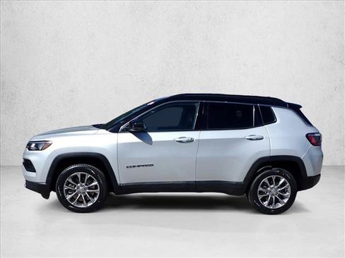 Used 2024 Jeep Compass Limited AWD/4WD image 2
