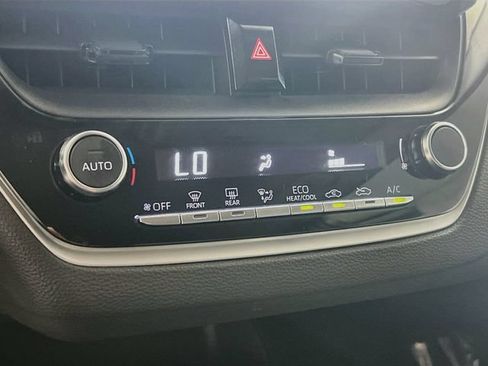 Used 2023 Toyota Corolla LE FWD image 23