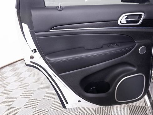 Used 2020 Jeep Grand Cherokee Summit image 29