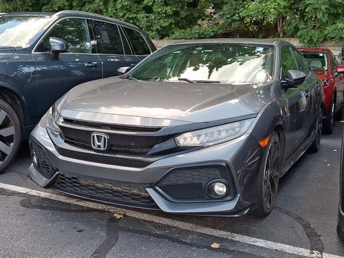Used 2017 Honda Civic Sport Touring image 3