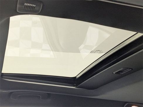 Certified 2023 Dodge Charger Scat Pack w/ Daytona Edition Group image 12