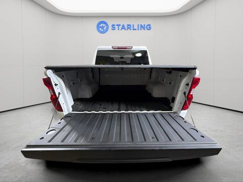 Used 2024 Chevrolet Silverado 1500 LT RWD image 17