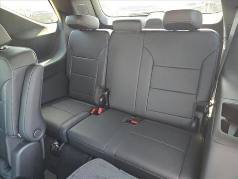 New 2026 Chevrolet Traverse LT w/ Driver Confidence Package FWD image 17