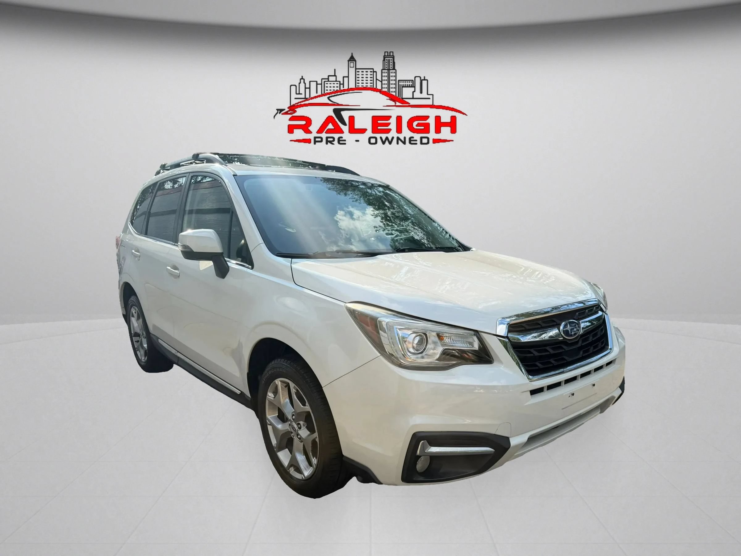 Used 2018 Subaru Forester 2.5i Touring w/ Popular Package #3B AWD/4WD image 4