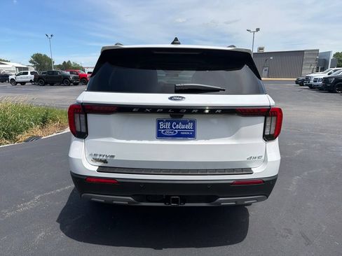 New 2026 Ford Explorer Active w/ Active Comfort Package AWD/4WD image 4