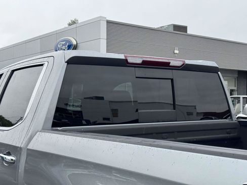 Used 2024 GMC Sierra 1500 SLT w/ SLT Premium Plus Package AWD/4WD image 12