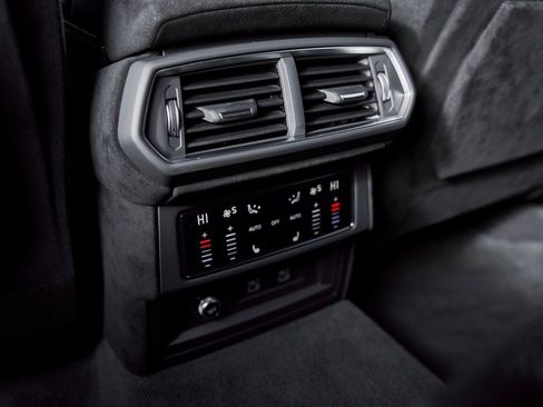 Used 2024 Lamborghini Urus Performante image 62