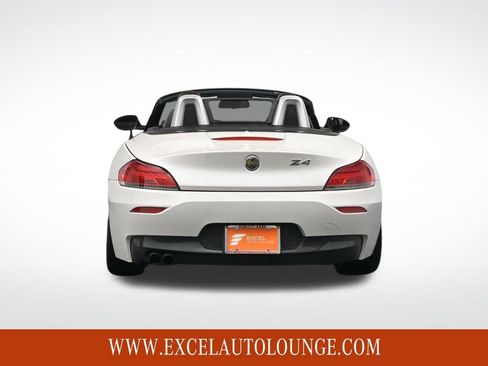 Used 2012 BMW Z4 sDrive28i image 5