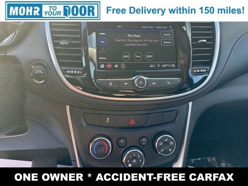 Used 2022 Chevrolet Trax LT w/ LT Convenience Package image 19