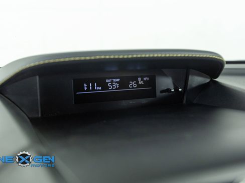 Used 2022 Subaru Crosstrek 2.5i Sport AWD/4WD image 17