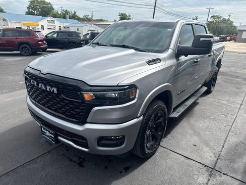 Used 2025 RAM 1500 Big Horn AWD/4WD image 6