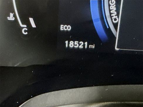 Used 2023 Lexus RX 350h image 4