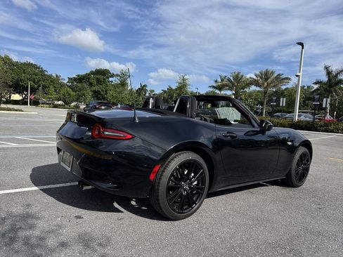 New 2026 MAZDA MX-5 Miata Club w/ Interior Package RWD image 24