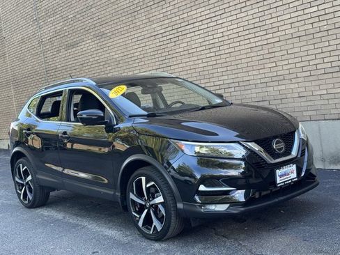 Used 2022 Nissan Rogue Sport SL w/ Premium Package AWD/4WD image 2