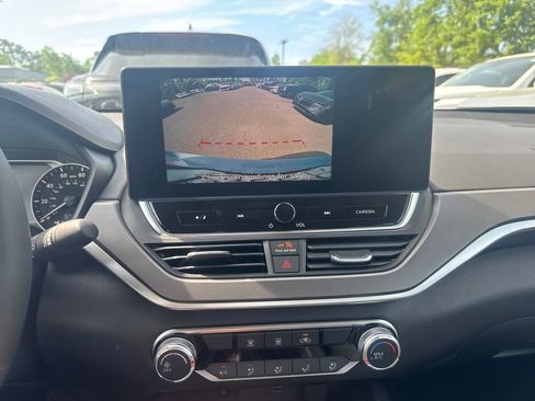 New 2026 Nissan Altima 2.5 SR FWD image 18