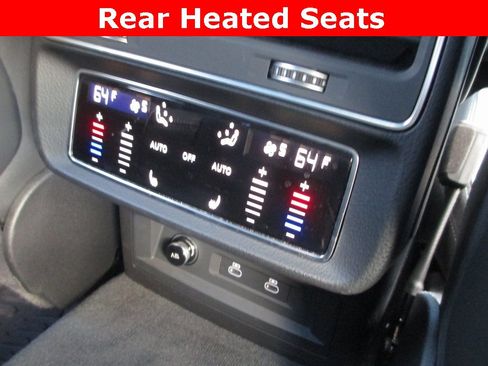 Used 2022 Audi Q8 Prestige image 23