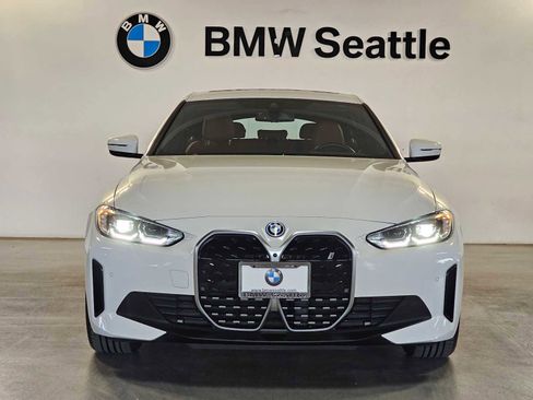 Used 2023 BMW i4 eDrive35 w/ Premium Package RWD image 6