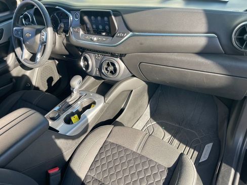 Used 2021 Chevrolet Blazer LT FWD image 30