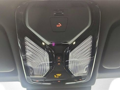 Used 2024 BMW X6 xDrive40i w/ Premium Package image 60