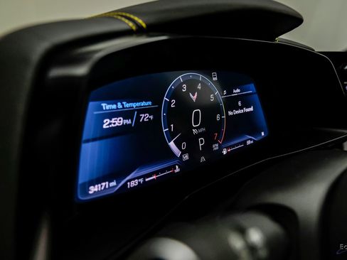 Used 2021 Chevrolet Corvette Stingray Premium Cpe w/ 3LT RWD image 39