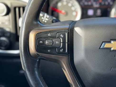 Used 2020 Chevrolet Silverado 1500 High Country w/ Technology Package image 27