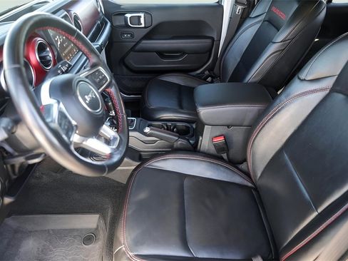 Used 2023 Jeep Gladiator Rubicon w/ Cold Weather Group image 12