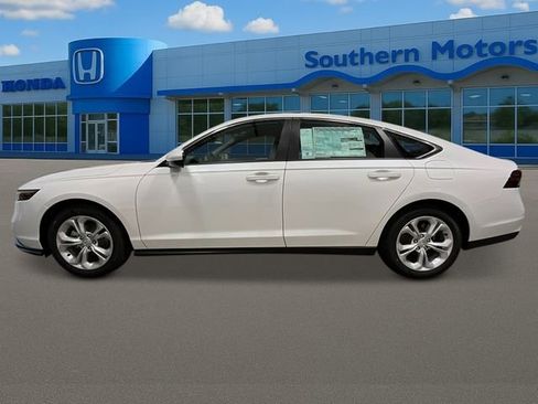 New 2026 Honda Accord SE image 2