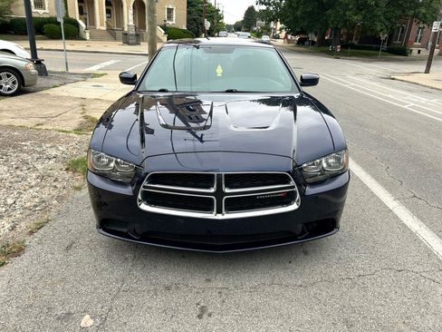 Used 2014 Dodge Charger SE image 10