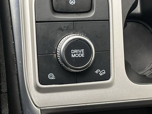 Used 2023 Ford Explorer XLT w/ Equipment Group 202A image 18