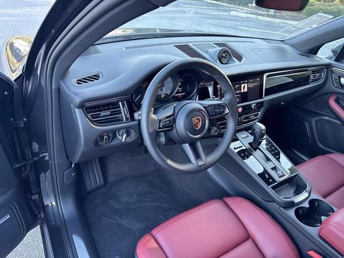 Used 2026 Porsche Macan S AWD/4WD image 4