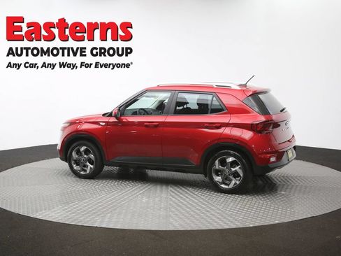 Used 2023 Hyundai Venue Limited FWD image 62