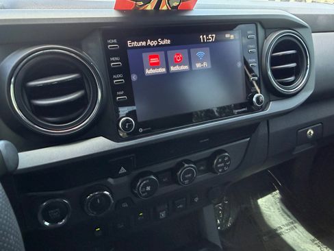 Used 2020 Toyota Tacoma TRD Off-Road w/ Technology Package AWD/4WD image 24