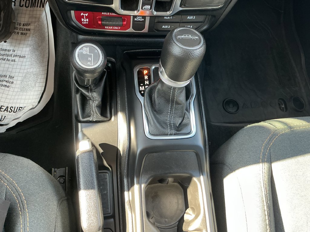 Used 2024 Jeep Gladiator Sport AWD/4WD image 29