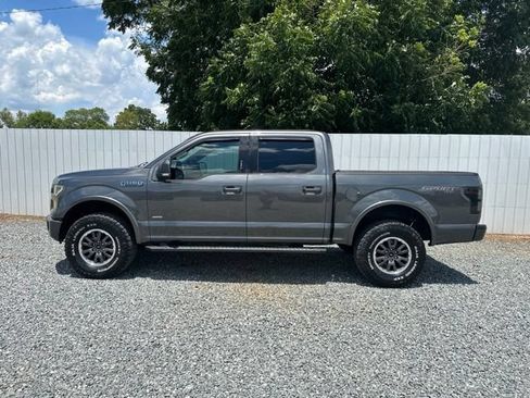 Used 2017 Ford F150 XLT w/ Equipment Group 302A Luxury AWD/4WD image 2