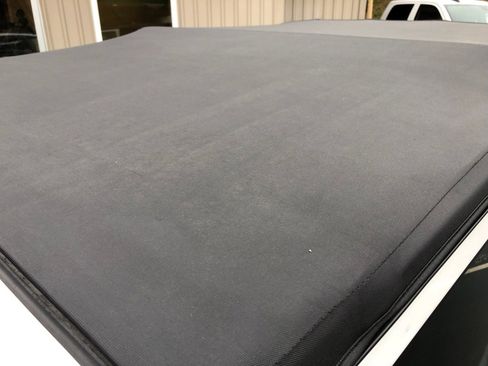 Used 2015 Jeep Wrangler Sport image 12