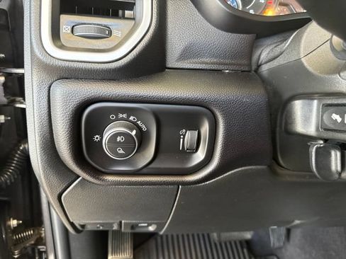 Used 2021 RAM 2500 Big Horn w/ Level B Equipment Group AWD/4WD image 18