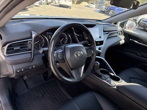 Used 2024 Toyota Camry SE image 12
