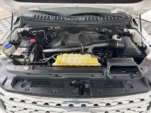 Used 2018 Ford Expedition Max Platinum AWD/4WD image 32