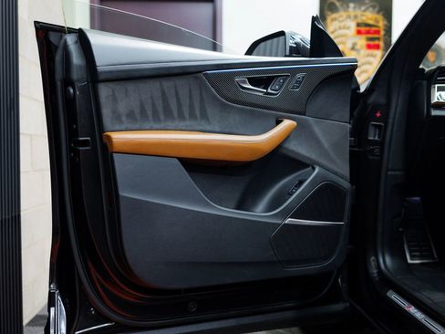 Used 2021 Audi RS Q8 image 23