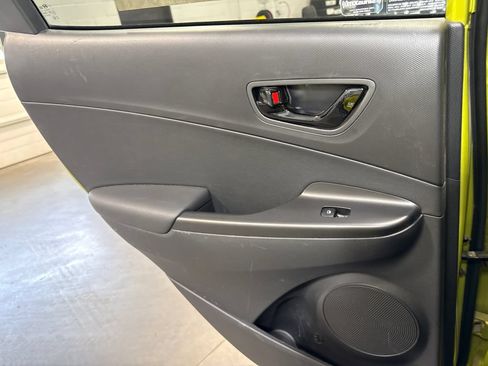 Used 2020 Hyundai Kona Ultimate AWD/4WD image 13