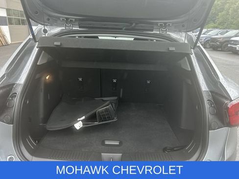 Used 2025 Chevrolet Trax LT w/ Driver Confidence Package FWD image 25