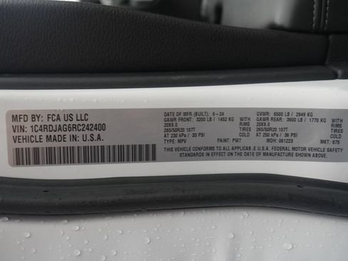Used 2024 Dodge Durango SXT w/ SXT Blacktop Group AWD/4WD image 29