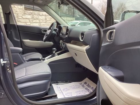 New 2026 Hyundai Venue SEL FWD image 16