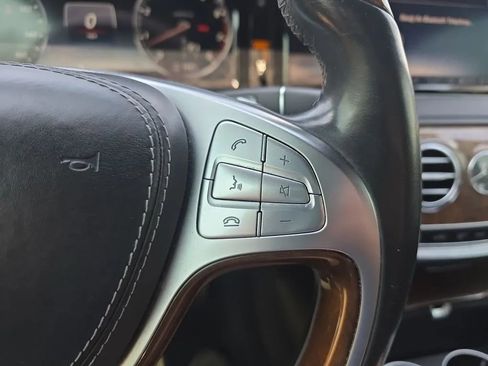 Used 2016 Mercedes-Benz S 550 Sedan image 19