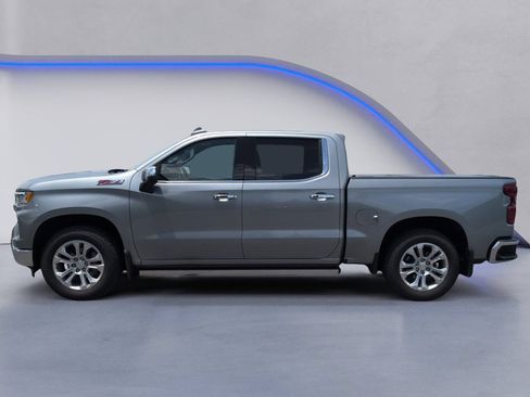 Used 2023 Chevrolet Silverado 1500 LTZ w/ LTZ Premium Package AWD/4WD image 5