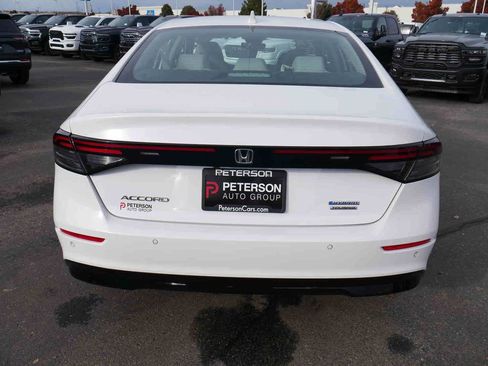 Used 2024 Honda Accord Touring image 18
