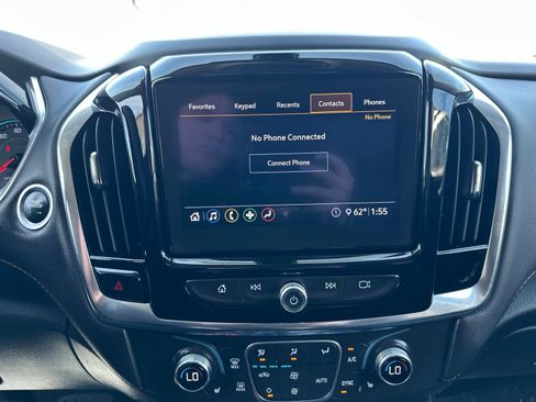 Used 2020 Chevrolet Traverse LT AWD/4WD image 59