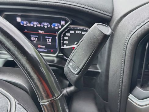 Used 2022 GMC Sierra 3500 Denali w/ Denali Ultimate Package AWD/4WD image 18
